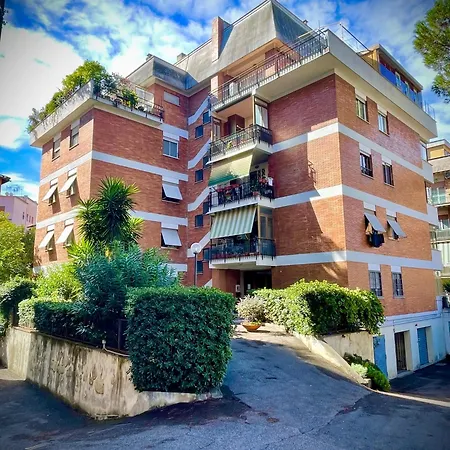 דירה Domus Urbani רומא